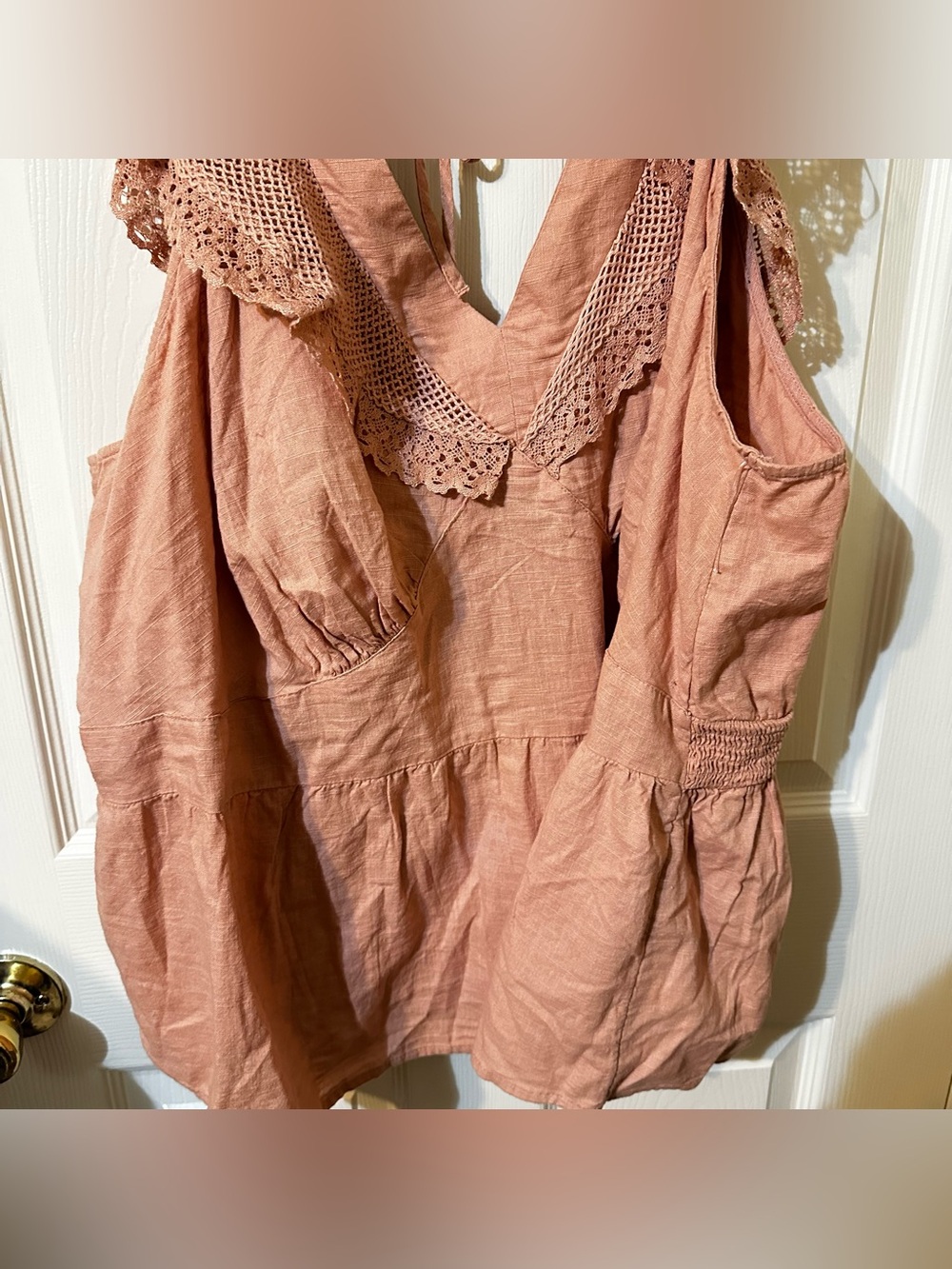 Sleeveless Lace-Trim Cotton Top in Dusty Rose